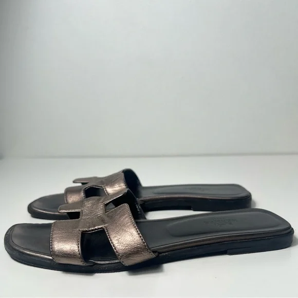 Hermes Oran Dore Vieilli Silver Gray Metallic Leather H Slide Sandals Slippers